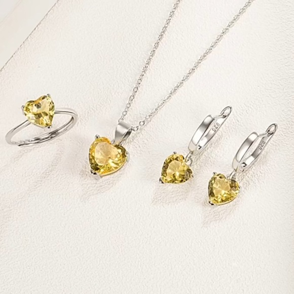 Maryse-Romantic Heart Zircon Set. 925S Silver.Earrings,Pendant&Necklace,Ring - Picture 3 of 4